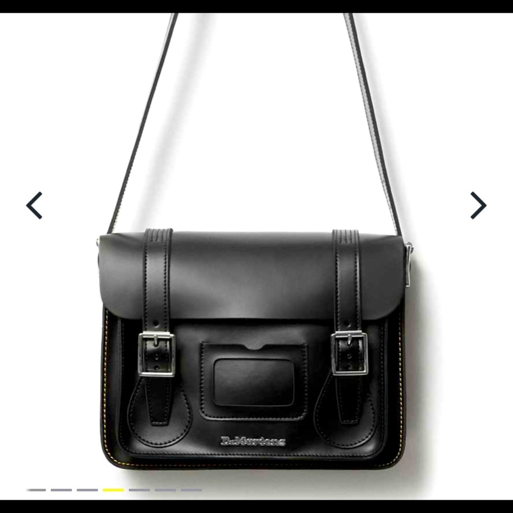 Dr. Martens 11 Inch Leather Messenger Bag